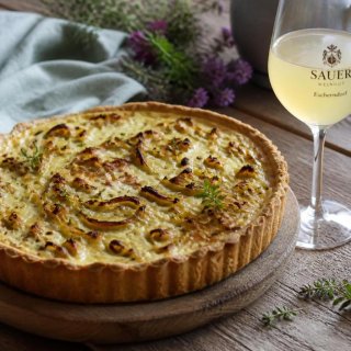 Zwiebelkuchen-Quiche mit Federweißer
